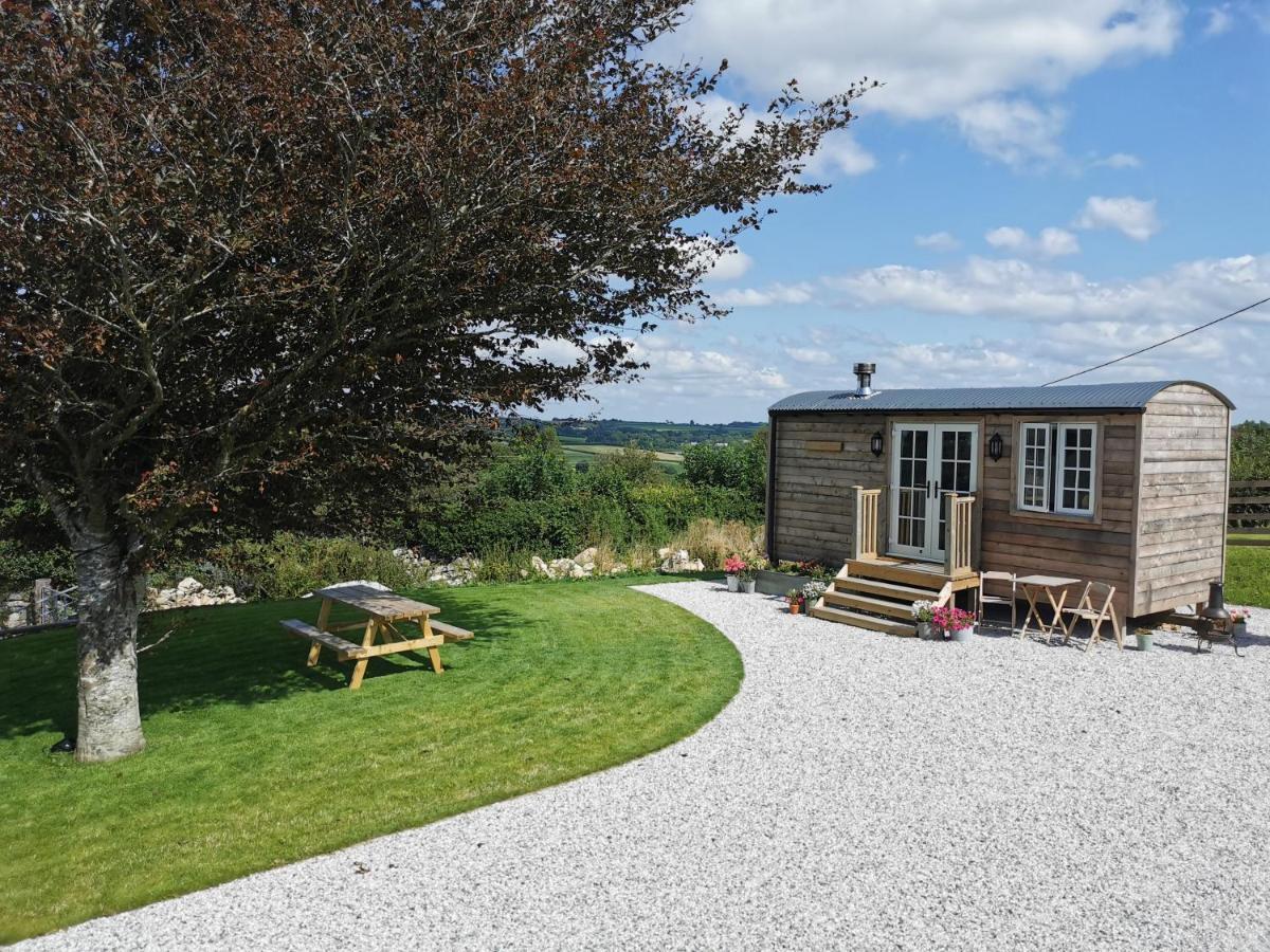 Elvan Farm Shepherd'S Hut Villa เอ็กซิเตอร์ ภายนอก รูปภาพ